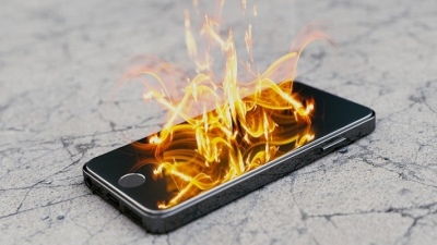 Dấu hiệu iPhone sắp cháy nổ bạn phải biết, nguyên nhân do đâu và cách phòng tránh