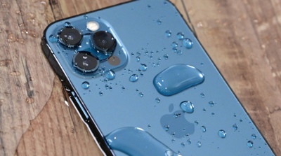 Hành động cần làm ngay để cấp cứu khi điện thoại iPhone bị vô nước