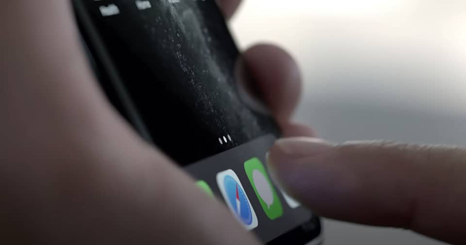 Công nghệ LTPO trên màn hình OLED dành cho iPhone 2021 đã được phát triển