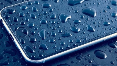 iPhone 13 vẫn sống sót ngoạn ngục sau 7 giờ ngâm dưới biển