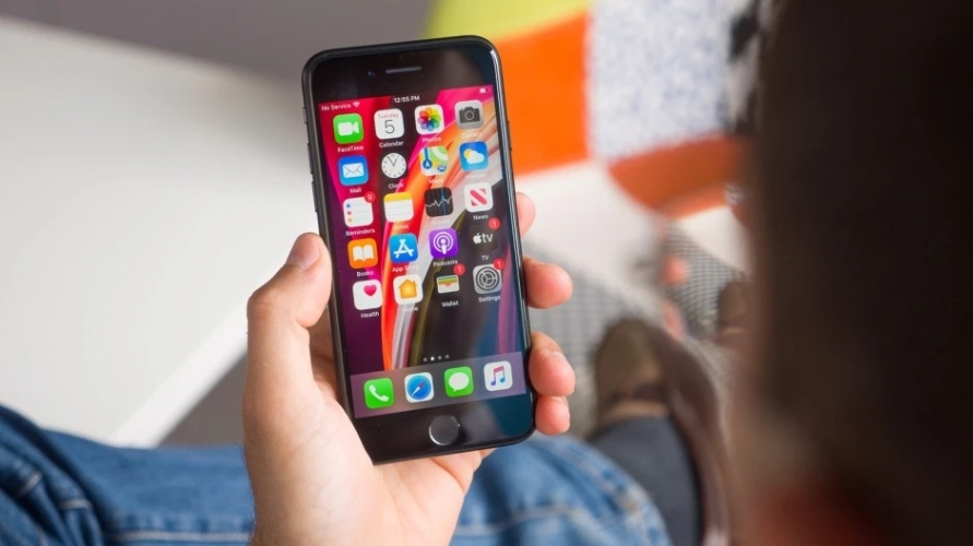 iPhone SE 3: Chiếc điện thoại rẻ nhất của Apple 2022 chính là mối đe dọa lớn nhất của Android
