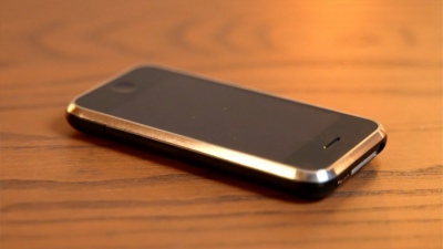 Xuất hiện chiếc iPhone cổ đặc biệt có giá hơn 11 tỷ đồng