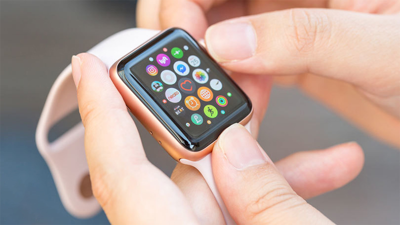 Tại sao bạn nên chờ đợi Apple Watch