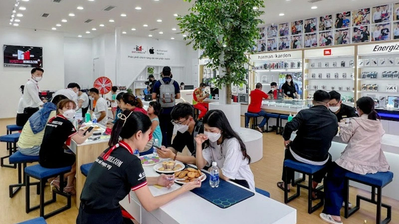 Minh Tuấn Mobile là đại lý uỷ quyền chính thức của Apple tại Việt Nam, khách hàng có thể an tâm khi mua sắm