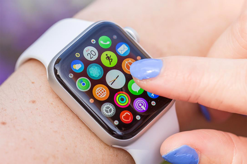 Nếu bạn đang tìm kiếm 1 chiếc đồng hồ thông minh cũ giá mềm mà vẫn chất lượng, hãy thử tham khảo mẫu Apple Watch S3 LTE 38mm - Like New với mức giá không thể hạt dẻ hơn, chỉ từ 3 triệu đồng tại Minh Tuấn mobile.