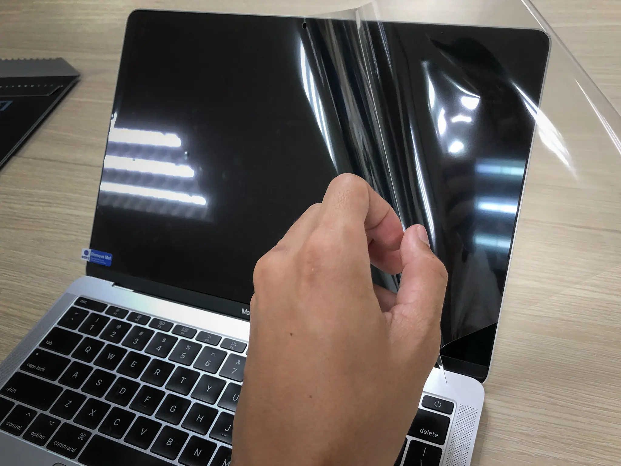 Bộ dán MacBook Retinal 13/15 inch 2015 Mocoll 5 in 1 Full