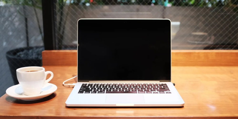 Cách sử dụng và bảo quản MacBook trong thời tiết nóng đảm bảo tuổi thọ và hiệu suất