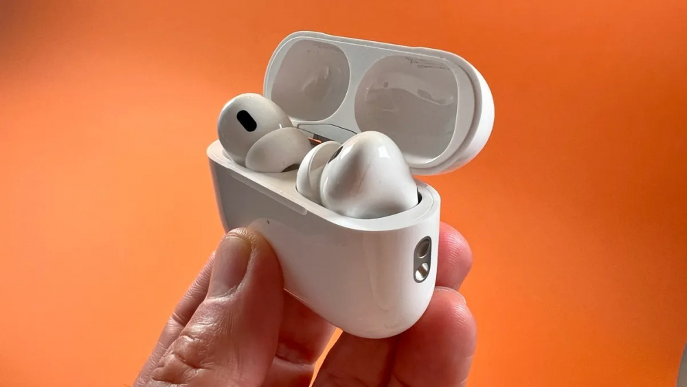 Đánh giá chi tiết Apple AirPods Pro 2: Chất lượng âm thanh ấn tượng, thời lượng pin được cải thiện