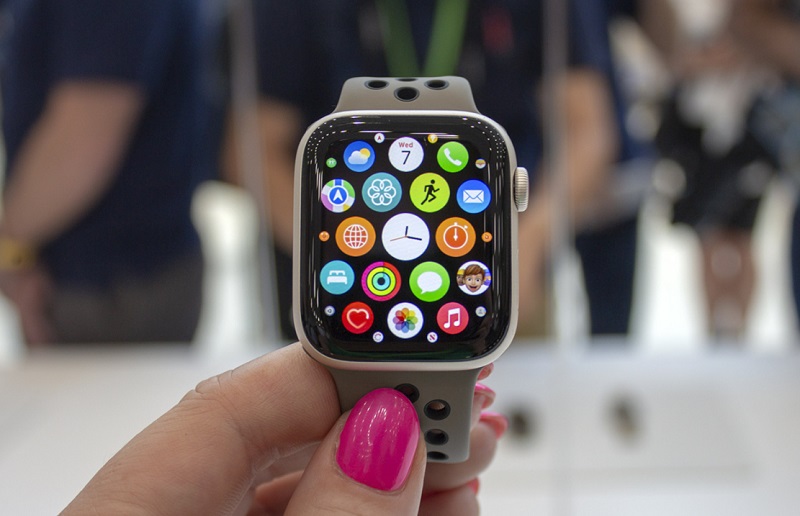 Apple Watch SE cải tiến nhiều chức năng với giá thành mềm hơn 