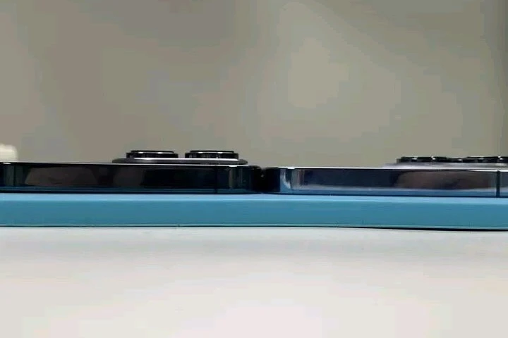 iPhone 14 Pro Max có thân máy dày hơn và rộng hơn và cụm camera lớn hơn