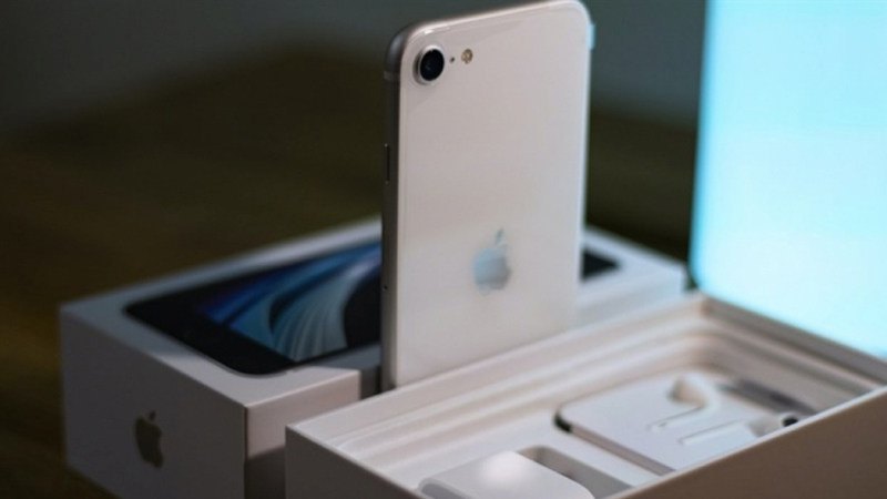 iPhone SE 3 dự kiến ​​sẽ không áp dụng MagSafe khi bắt đầu sản xuất cho mẫu 5G và iPad Air mới