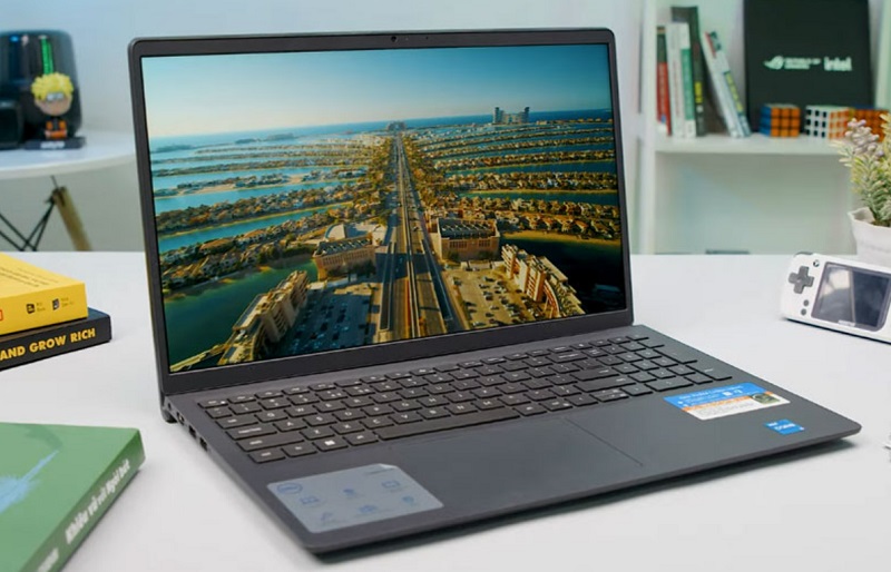 Laptop Dell Inspiron 3520 15.6 inch i5 1235U/ 8GB/ 256GB SSD (N5I5122W1)-Góc nhìn rộng, hình ảnh hiển thị sắc nét