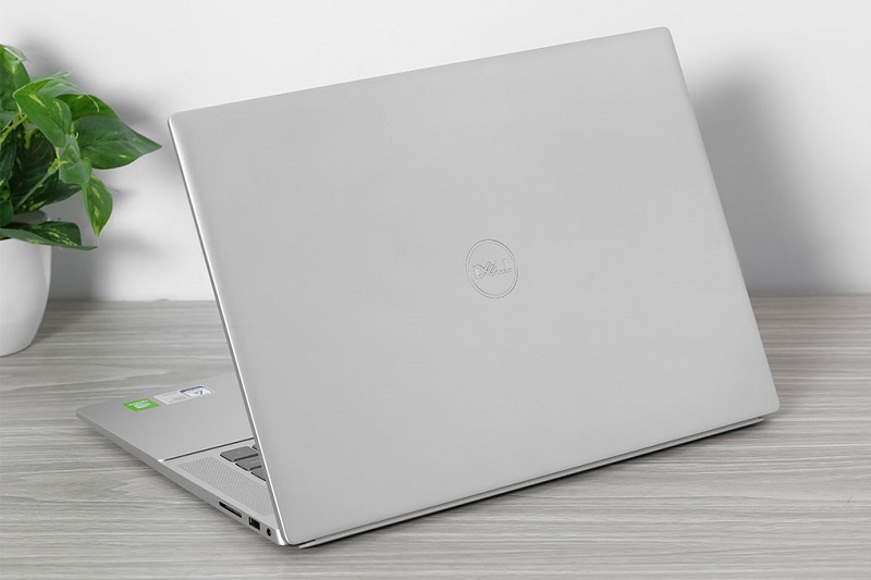 Laptop Dell Inspiron 5620 16 inch i5 1240P/16GB/512GB SSD (N6I5003W1)-Kiểu dáng hiện đại, gàm màu trang nhã