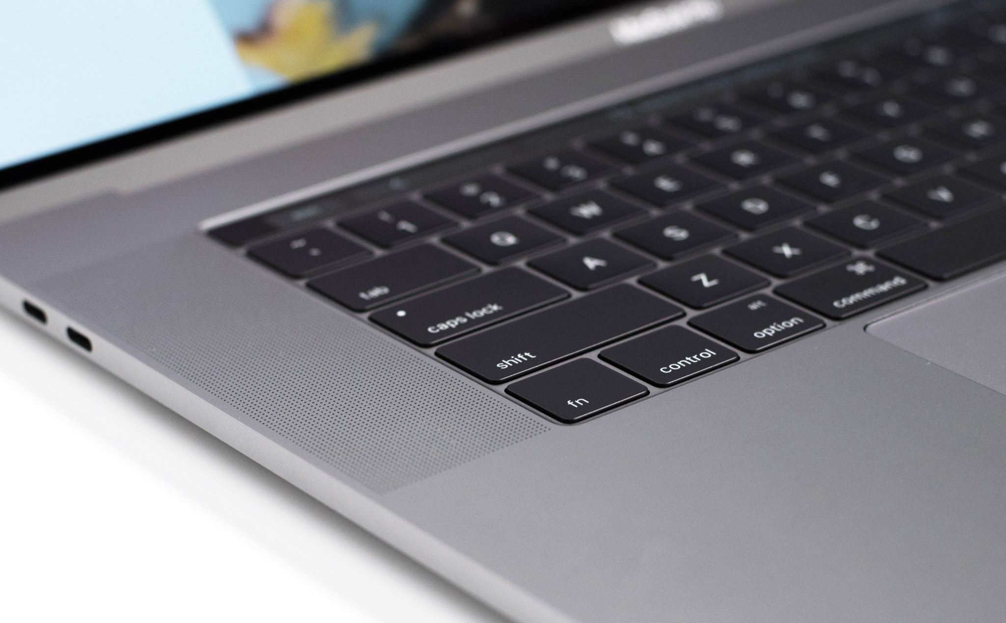 MacBook Pro 13" M1 2020 bàn phím cắt kéo gõ êm và mướt