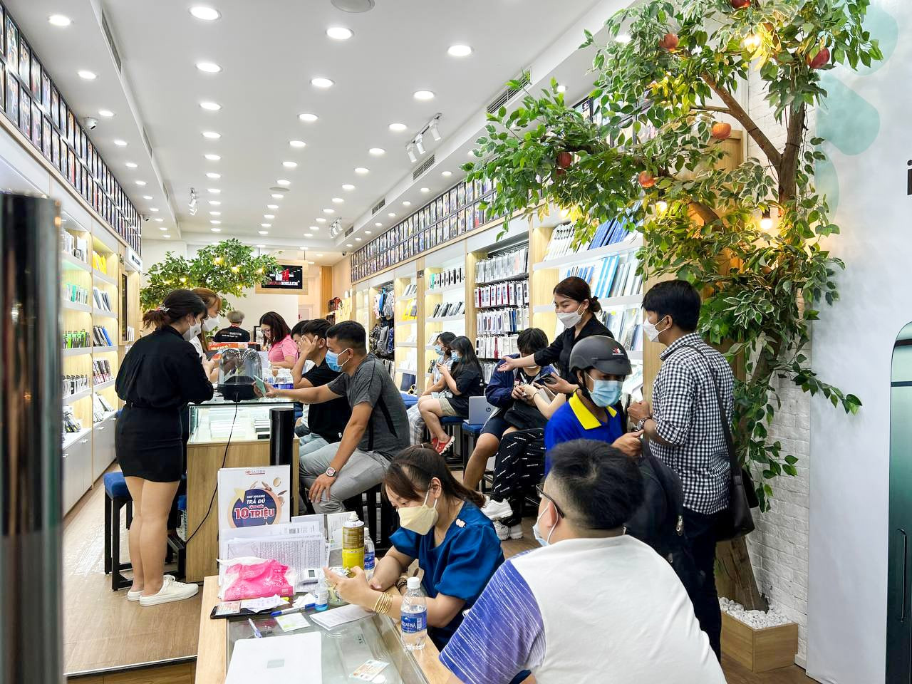 Minh Tuấn mobile nơi mua sắm uy tín iPhone