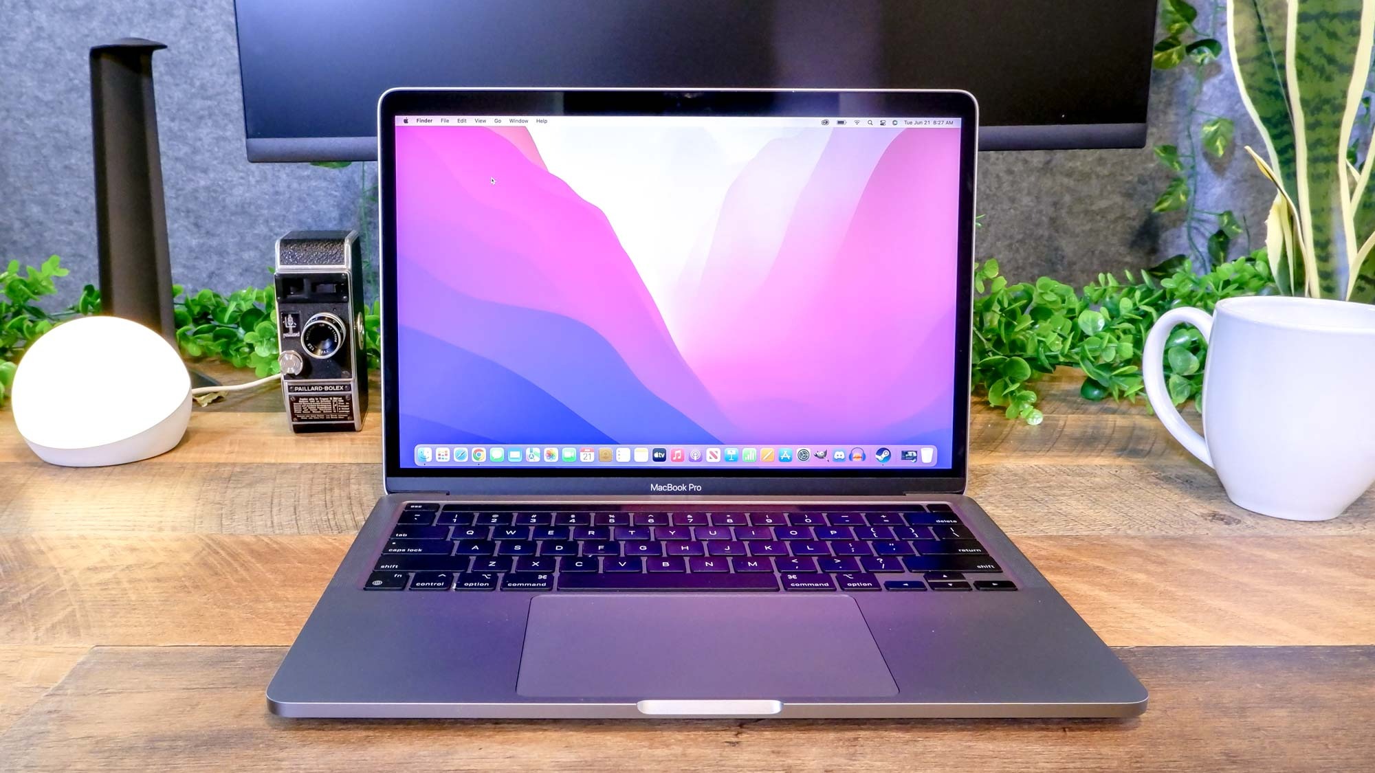MacBook M2 giá bao nhiêu?