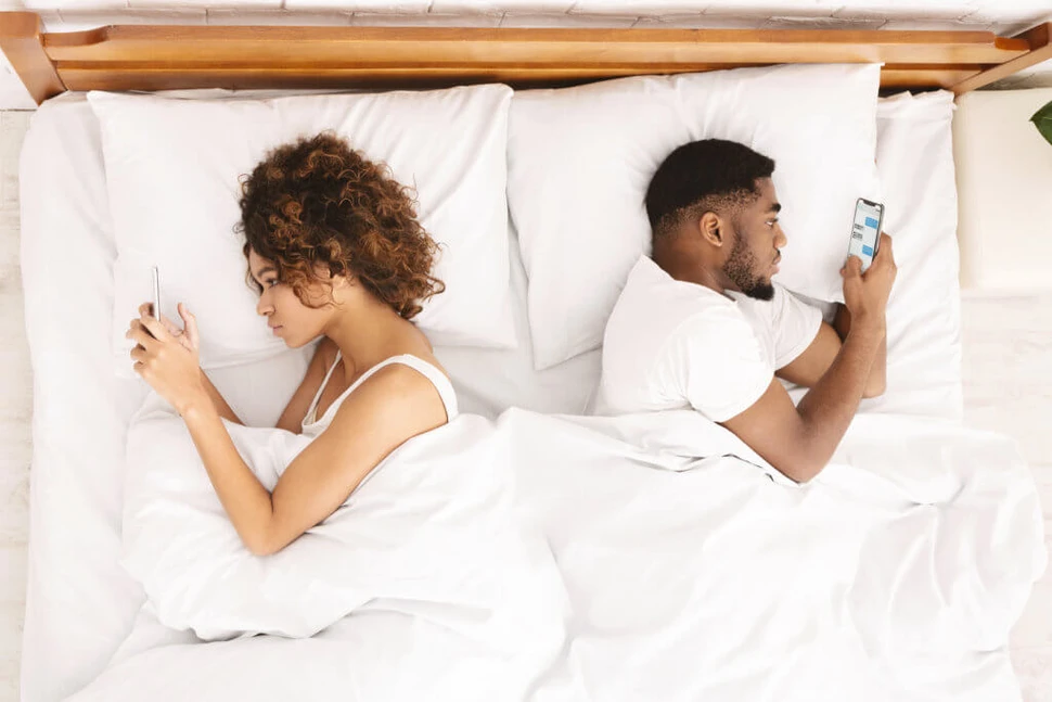 Thói quen sử dụng smartphone trước khi ngủ tác động đến bạn như thế nào? (bài t7/cn - chưa xong)