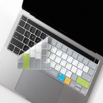 IKC2338NAV - Phủ phím MacBook Pro 13 inch 2020 Innostyle Keyguard Navigator